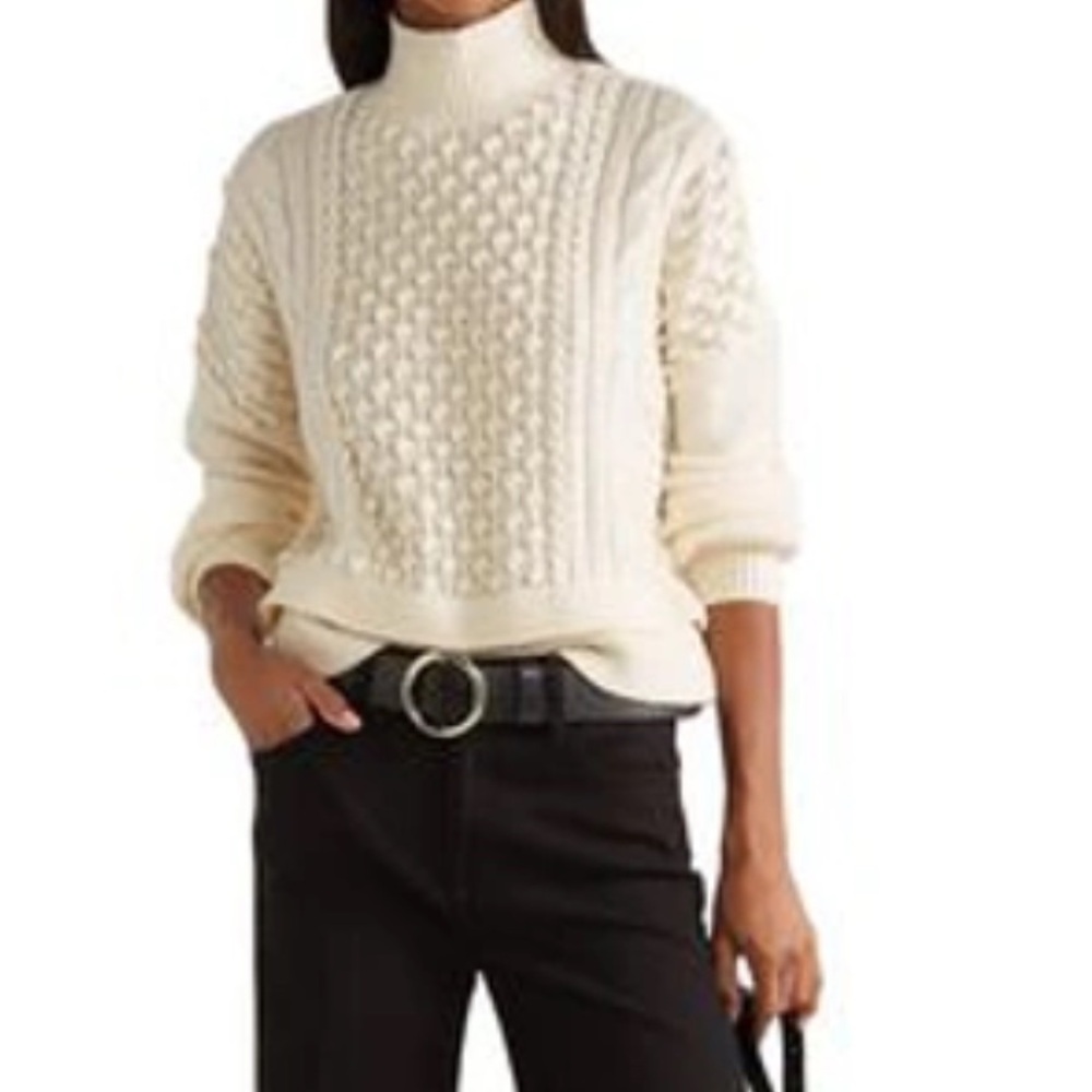 Frame sweater